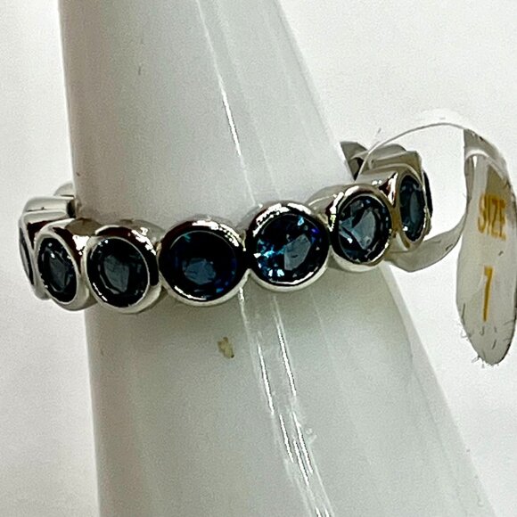Ring Bomb Party Ring, NWOT, size 7, blue stones encircling silver color band - Picture 6 of 7